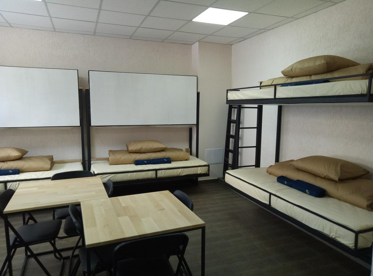 Hostel Svit Hub Kamyanets-Podilski Dış mekan fotoğraf